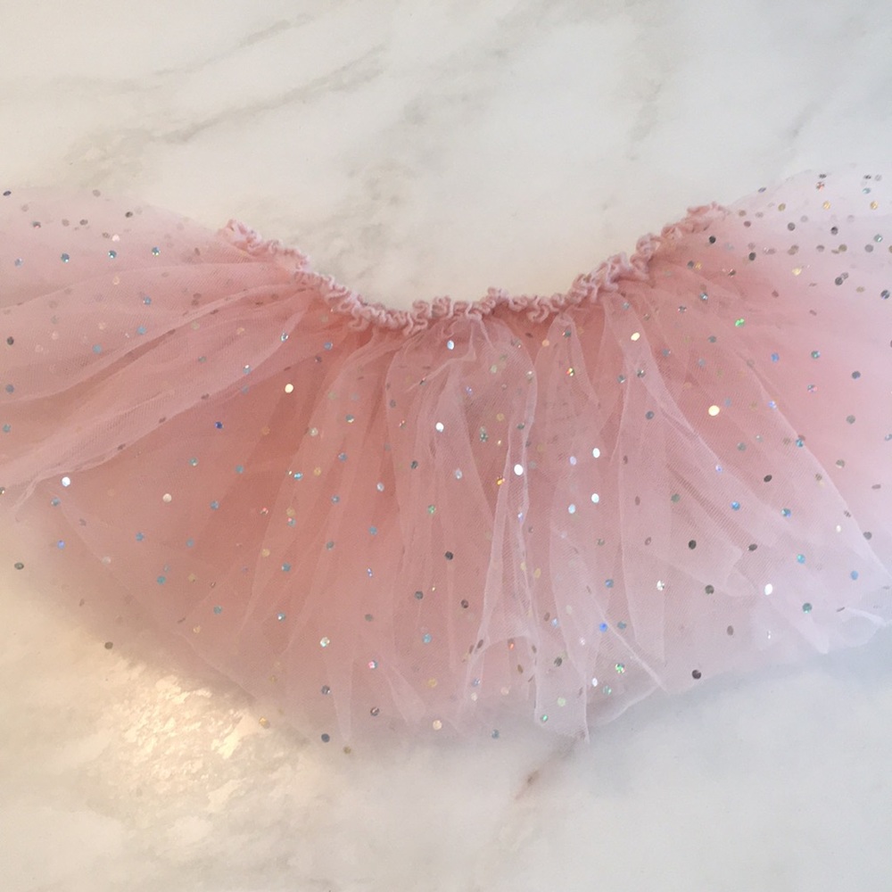 NWOT Freestyle Danskin Girls Pink Glittered Tutu-Size 7-12 Years (M/L)